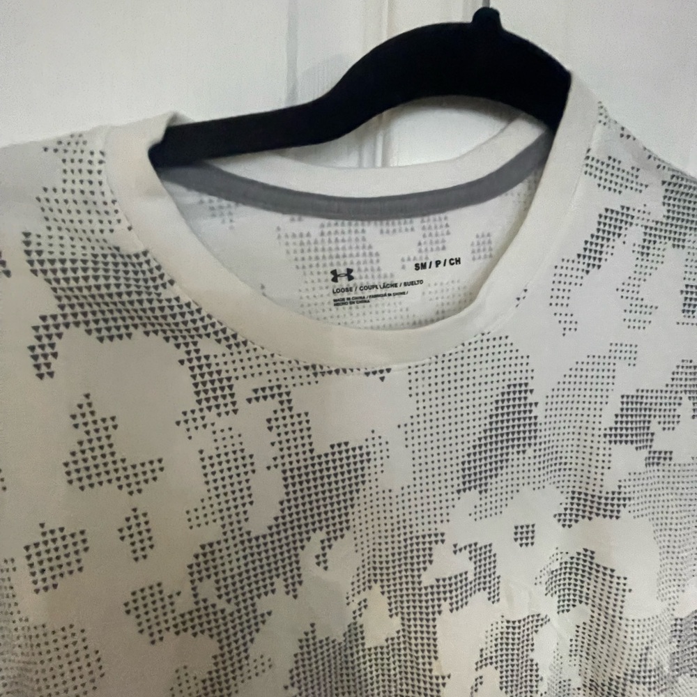 Under Armour White and Gray Graphic Tee